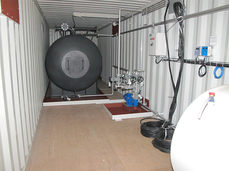 Drain tank installed in container